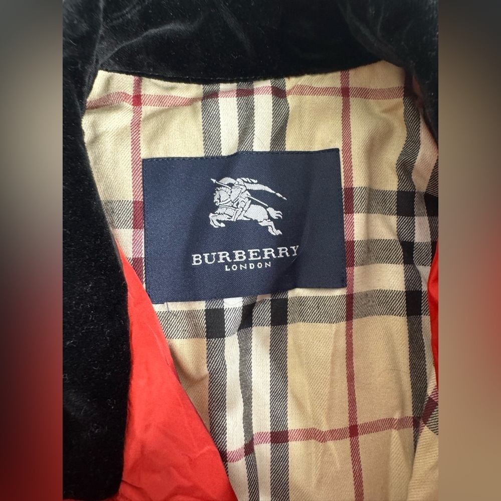 Vintage Burberry Quilted Jacket Red - Picture 3 of 10